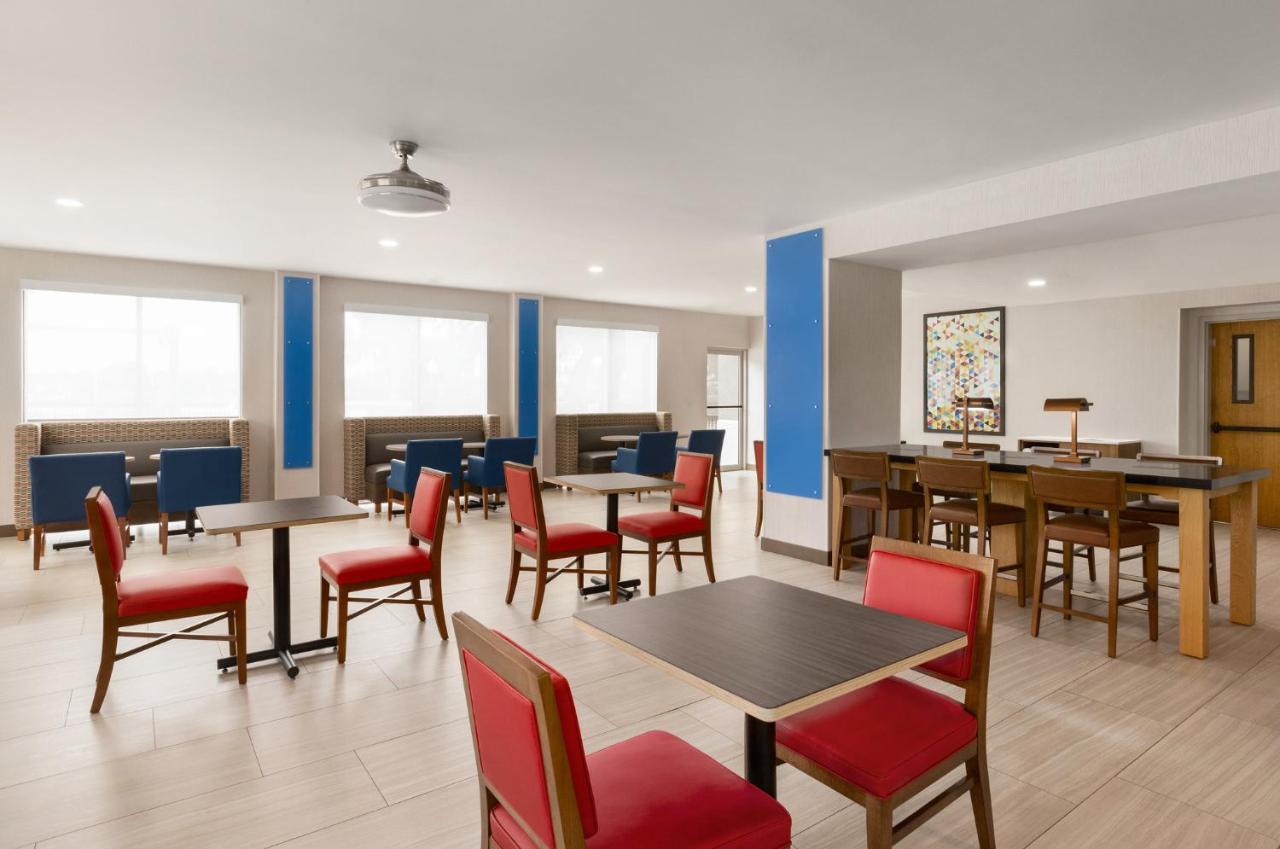 Holiday Inn Express Vero Beach-West I-95 By Ihg Экстерьер фото
