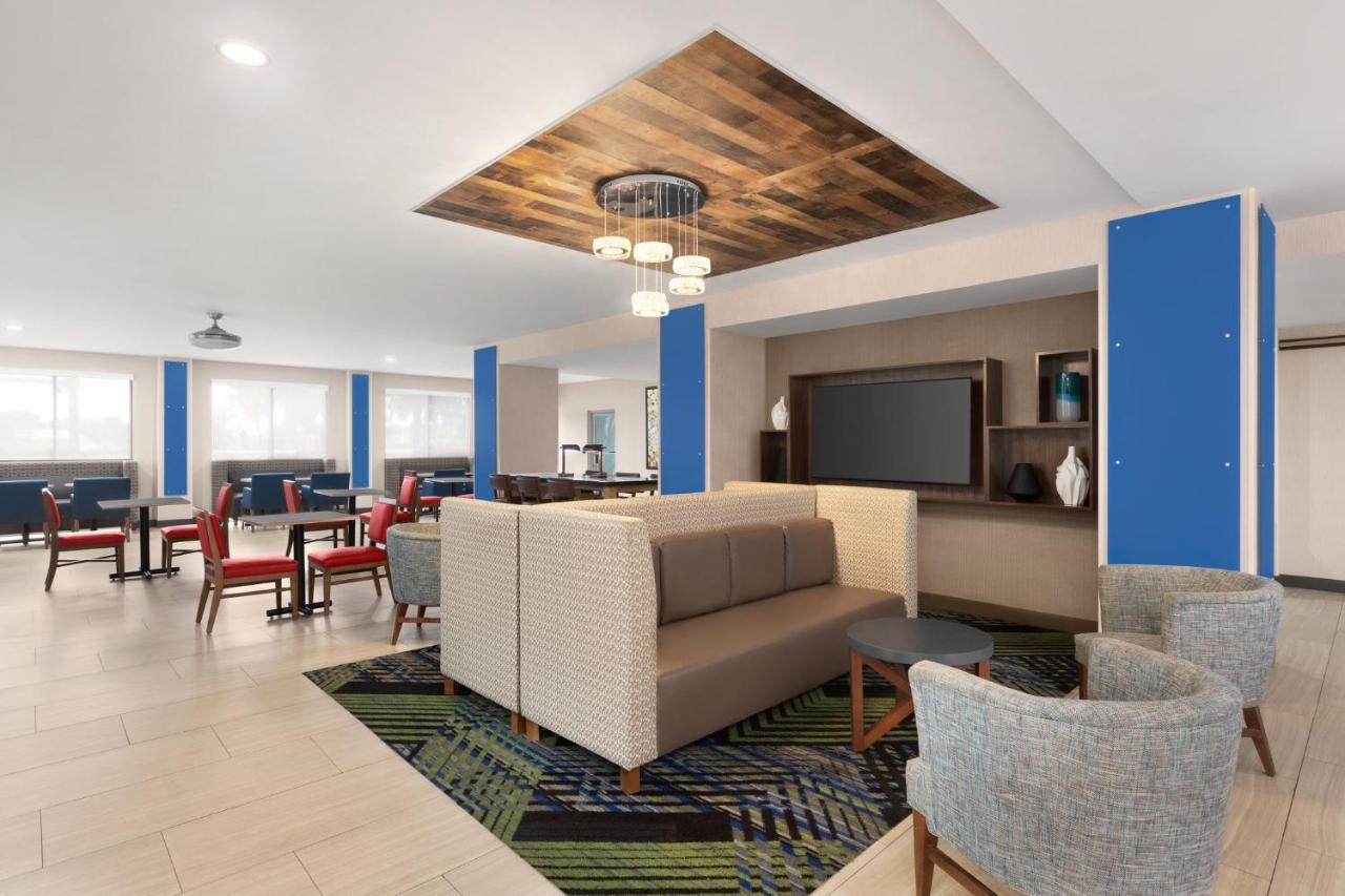 Holiday Inn Express Vero Beach-West I-95 By Ihg Экстерьер фото