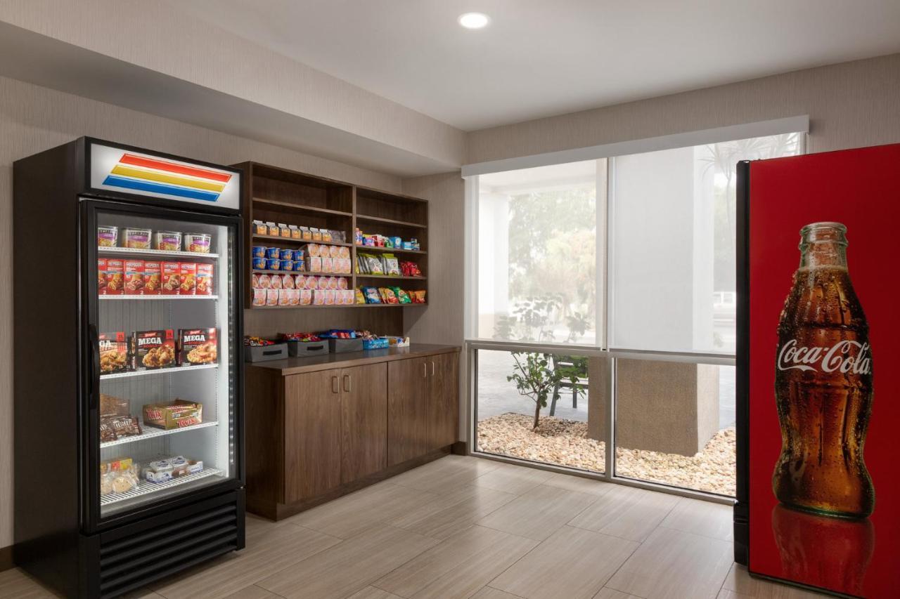 Holiday Inn Express Vero Beach-West I-95 By Ihg Экстерьер фото