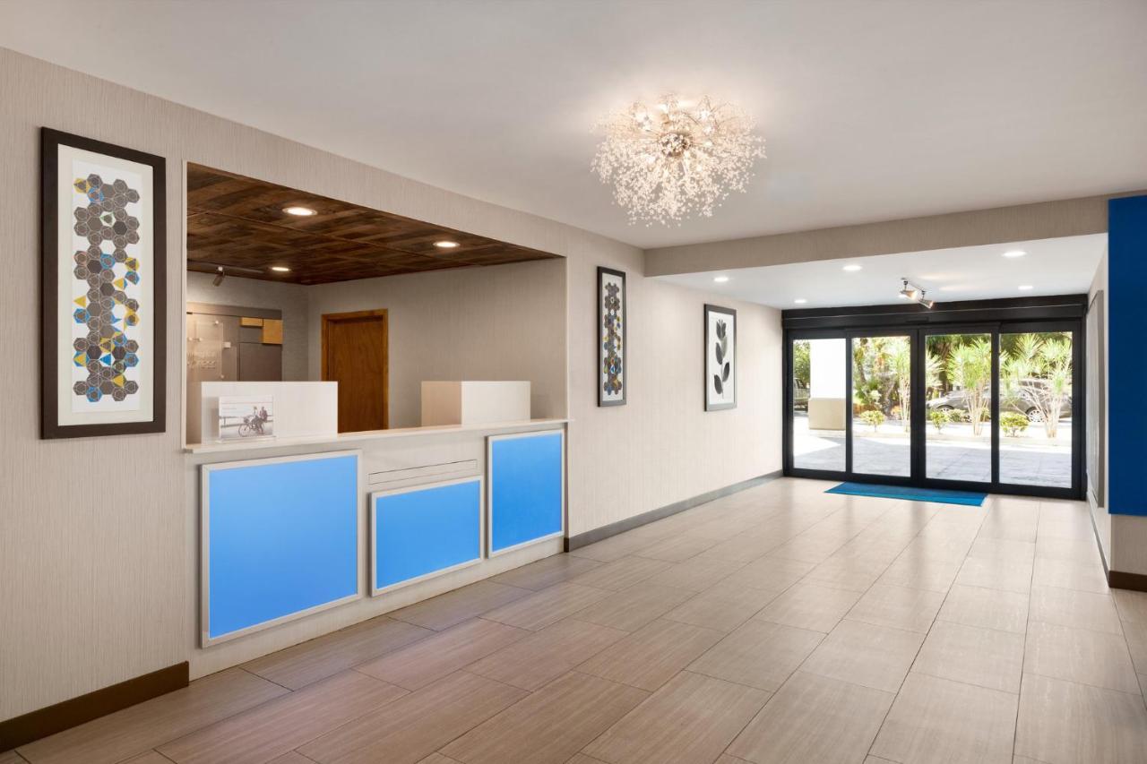 Holiday Inn Express Vero Beach-West I-95 By Ihg Экстерьер фото