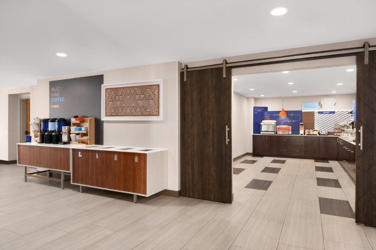 Holiday Inn Express Vero Beach-West I-95 By Ihg Экстерьер фото