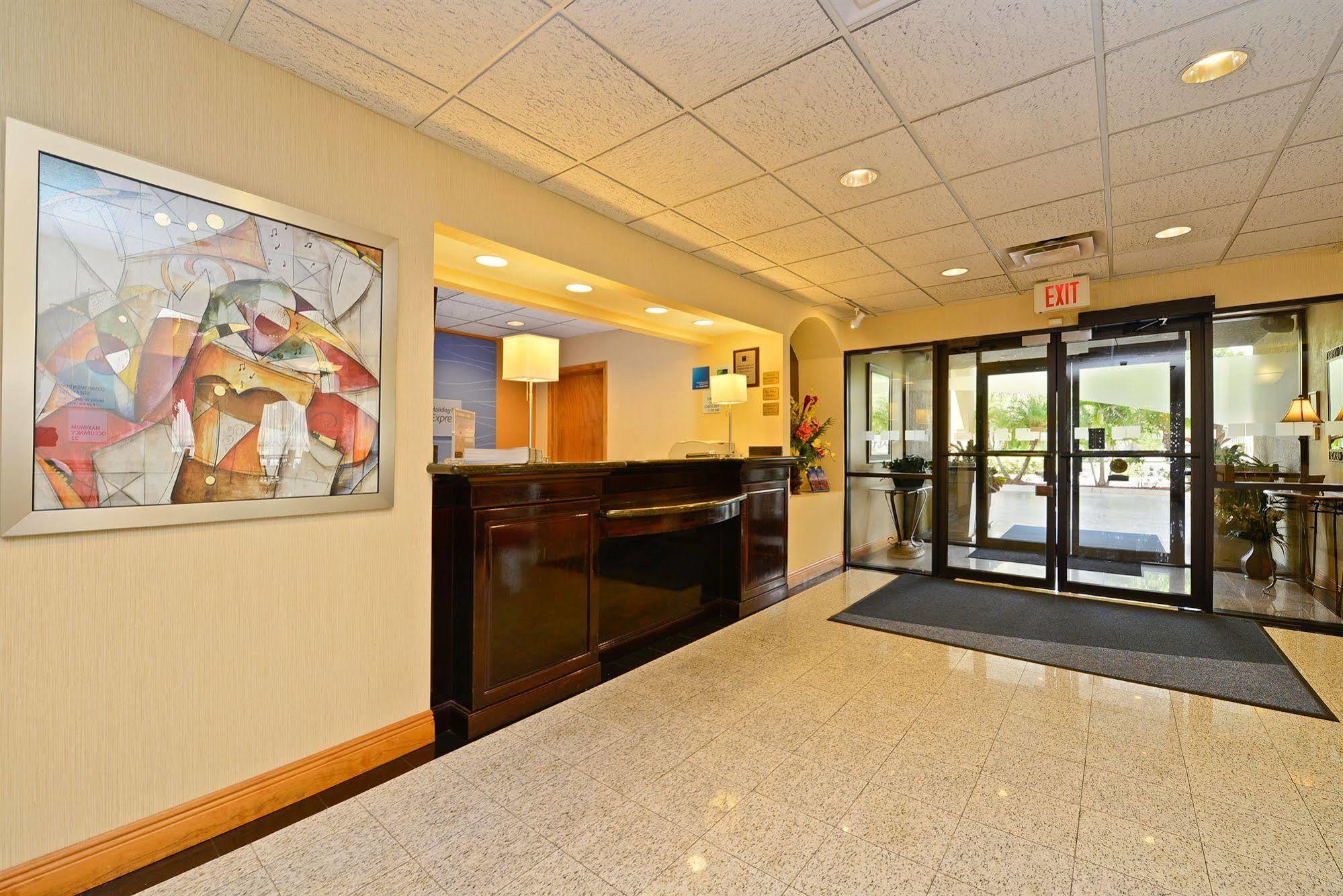 Holiday Inn Express Vero Beach-West I-95 By Ihg Экстерьер фото